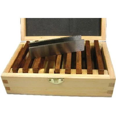 Párhuzam-alátét klt. 100mm 9-pár DIN 7168, MIB: 06062030