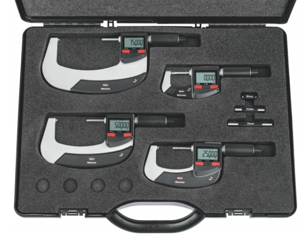 40 EWR Digitális kengyeles mikrométer készlet (4 db)  0-100mm/0,001, IP65  Mahr: 4157015