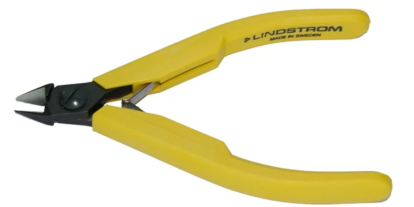 Műszerész oldalcsípőfogó 110mm vágás:0,2-1,25mm ESD Lindström: 8143
