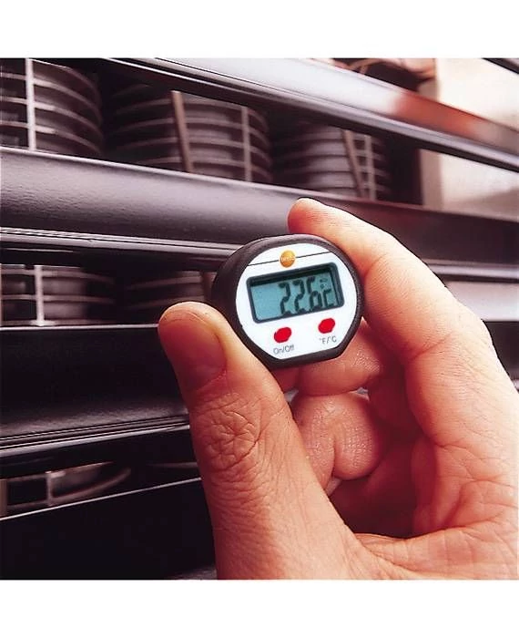 Mini beszúró hőmérsékletmérő -50  - +150fok, felbontás: 0,1 fok, pontosság: +/-2 fok  Testo 0560 1110